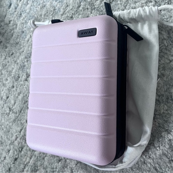 Blush Mini Pink Away Travel Case - Picture 4 of 5